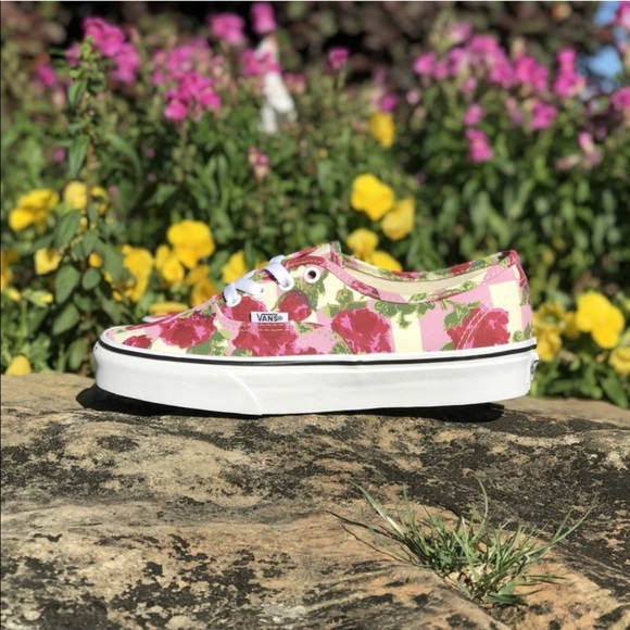 vans authentic romantic floral